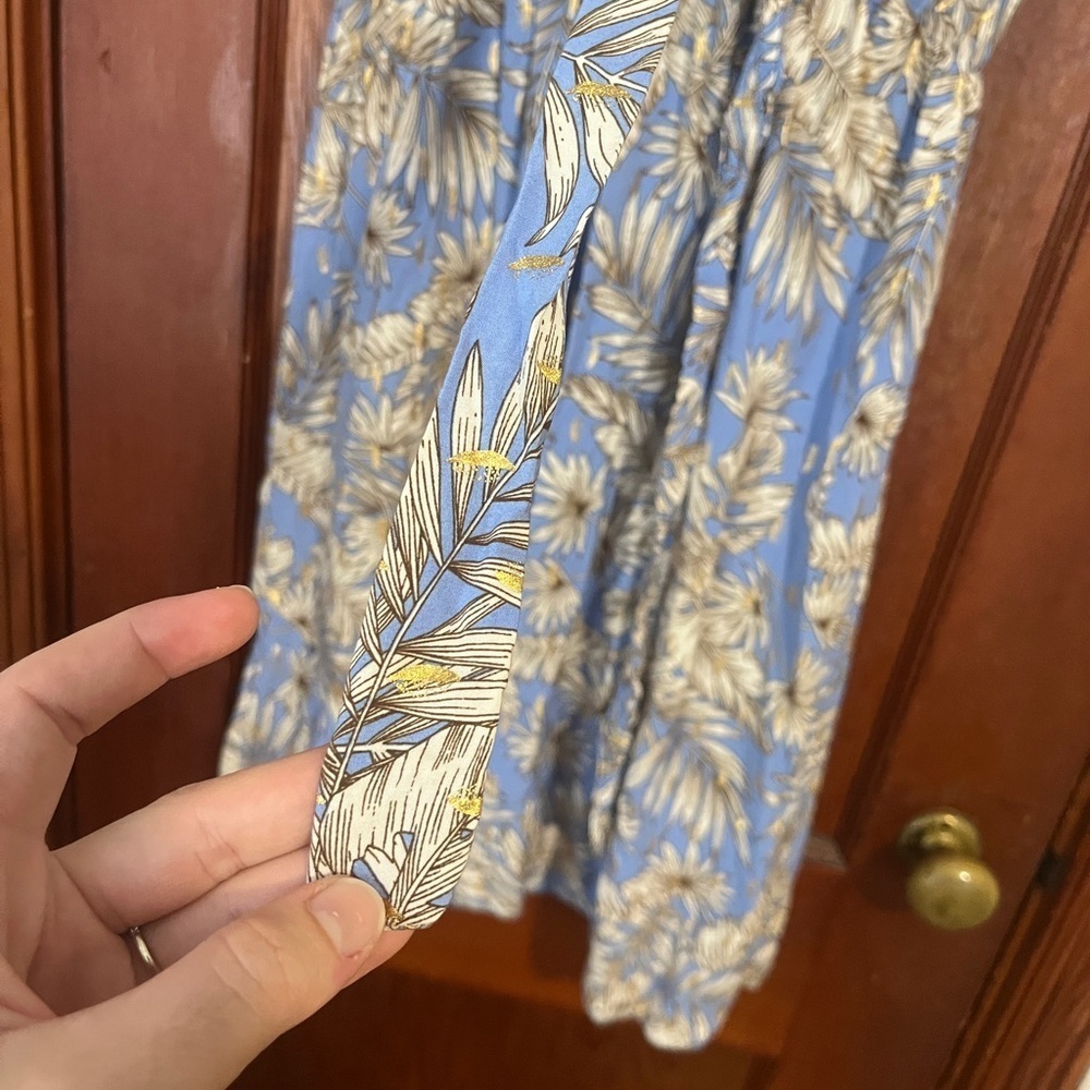 Blue, White and Gold Floral Midi Dress Womens Size S - Picture 7 of 7